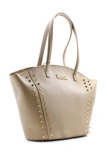 Carica l&#39;immagine nel visualizzatore di Gallery, Shopper Studs beige a trapezio La Carrie