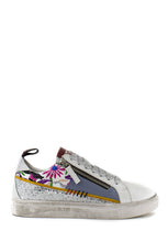 Carica l&#39;immagine nel visualizzatore di Gallery, Sneaker Olivia bianca con ricami Emanuelle Vee
