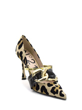 Carica l&#39;immagine nel visualizzatore di Gallery, Décolleté stampa animalier con catena oversize N°21