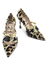 Carica l&#39;immagine nel visualizzatore di Gallery, Décolleté stampa animalier con catena oversize N°21