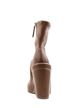 Carica l&#39;immagine nel visualizzatore di Gallery, Tronchetto cognac All Out con tacco largo Steve Madden