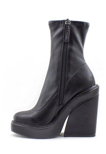 aaaaaTronchetto nero All Out con tacco largo Steve Madden